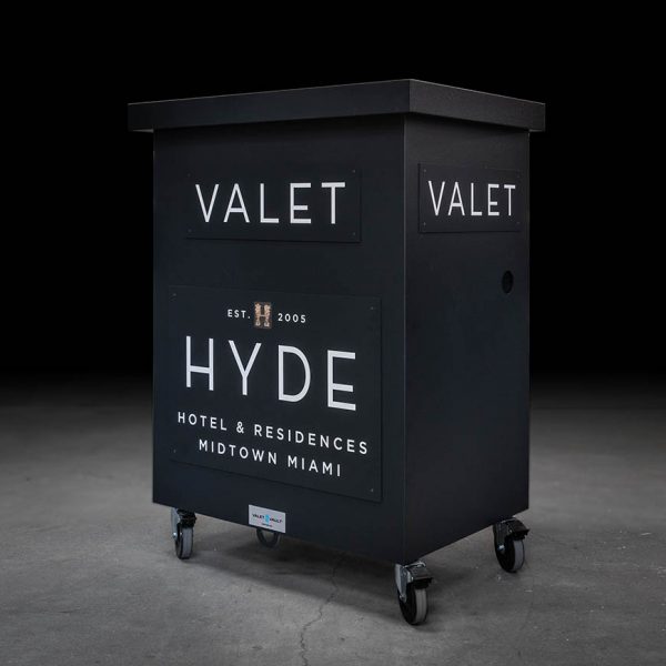 Secure valet parking stand - Defender 40